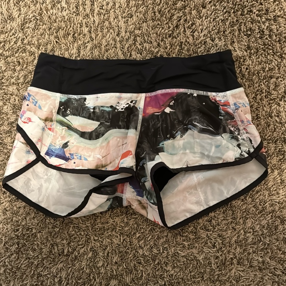 Lululemon Soeed up Shorts